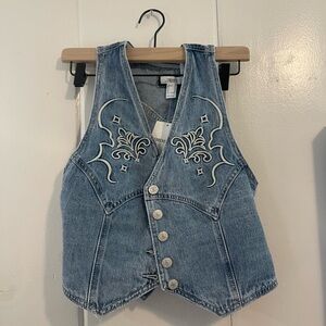 Forever 21 Light Denim Vest with White Embroidery